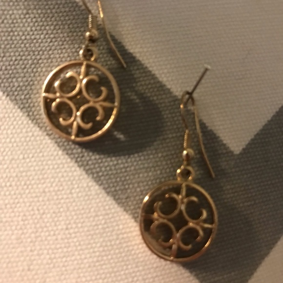 Necklace & earring set - Picture 3 of 6